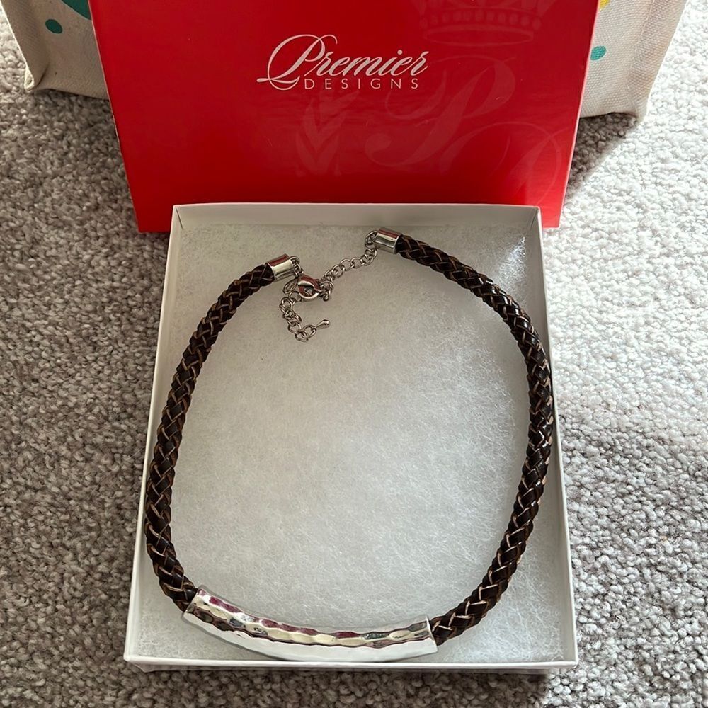 NEW Premier Deisgns “Organic” brown braided and silver necklace